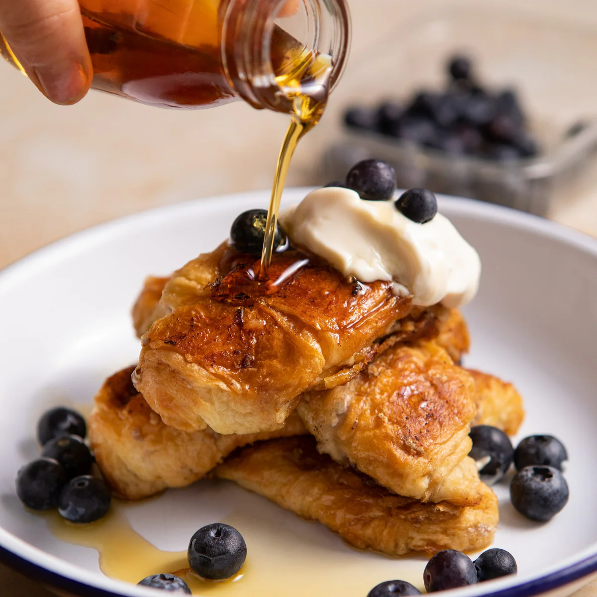 https://www.laboulangere-uk.com/wp-content/uploads/2022/12/CroissantFrenchToast.webp